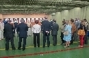 Los asistentes al curso observan las prácticas de Tiro Táctico Policial. 